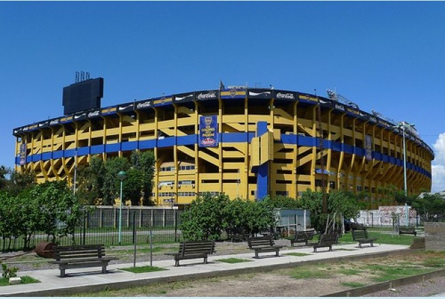 Descripción: Estadio-La-Bombonera-en-Buenos-Aires