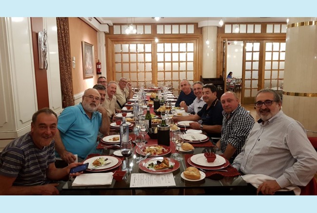 Imagen 5 de REUNIÓN DE ANTIGUOS ALUMNOS DEL AULA 5º L3 Y DE LOS COLEGIOS SAN RAFAEL Y SAN ALBERTO