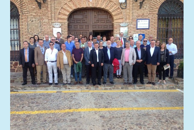 Imagen 15 de REUNIÓN DE ANTIGUOS ALUMNOS DEL AULA 5º L3 Y DE LOS COLEGIOS SAN RAFAEL Y SAN ALBERTO