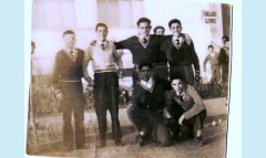 Los compañeros de la primera habitación, Herreros Allende, Gerrero,Rafa Gutierrez Diaz, Gonzalez Lillo, Mariano Ibañez y yo<br />